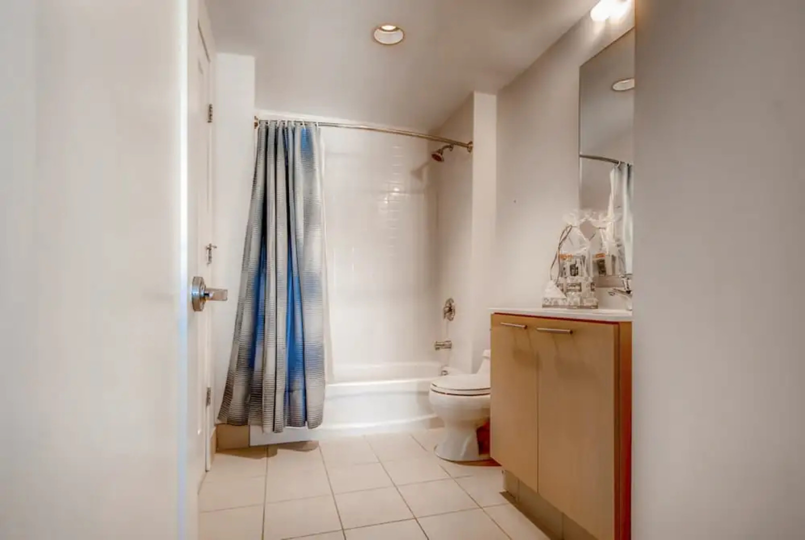 Global Luxury Suites at Kendall Square