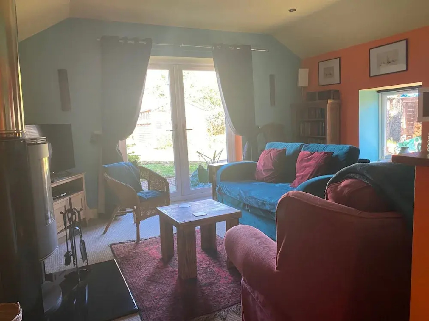 Cosy and Stylish Cottage in Thornhill