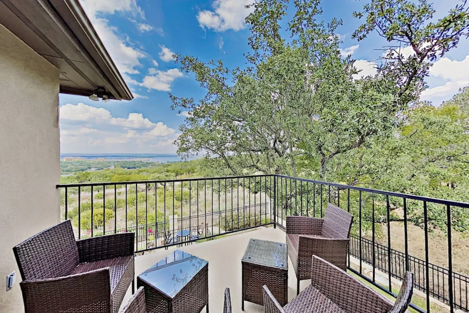 Sacred Vista: Opulent Hill Country With Pool 5 Bedroom Home