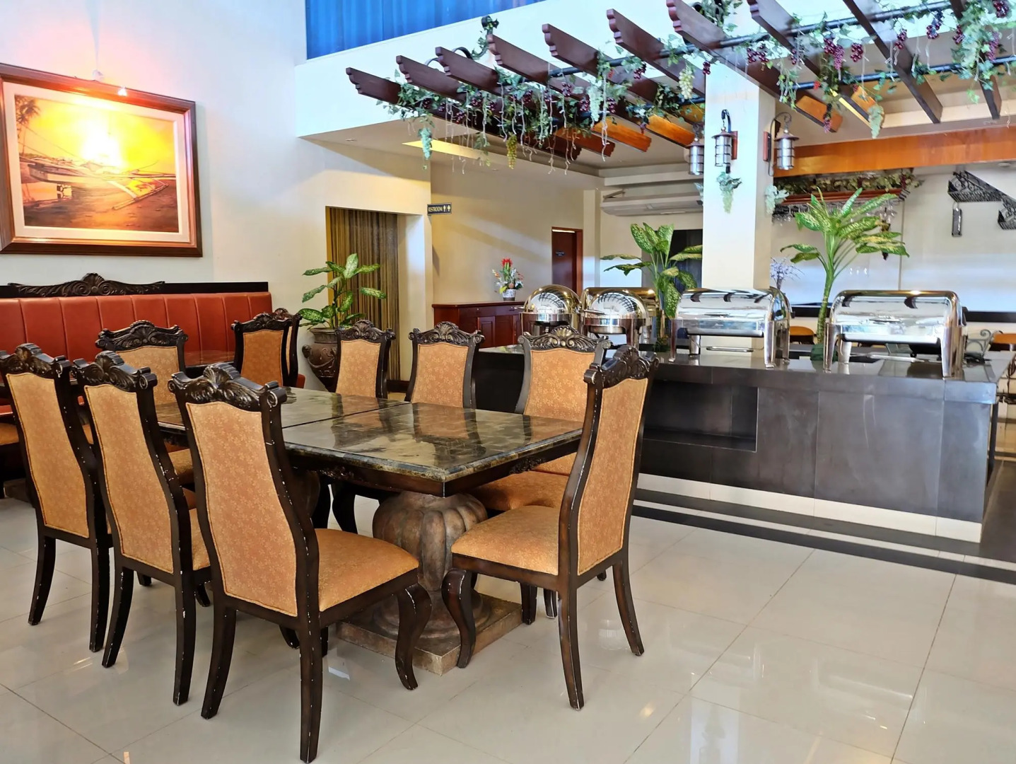 Alona Kew White Beach Resort