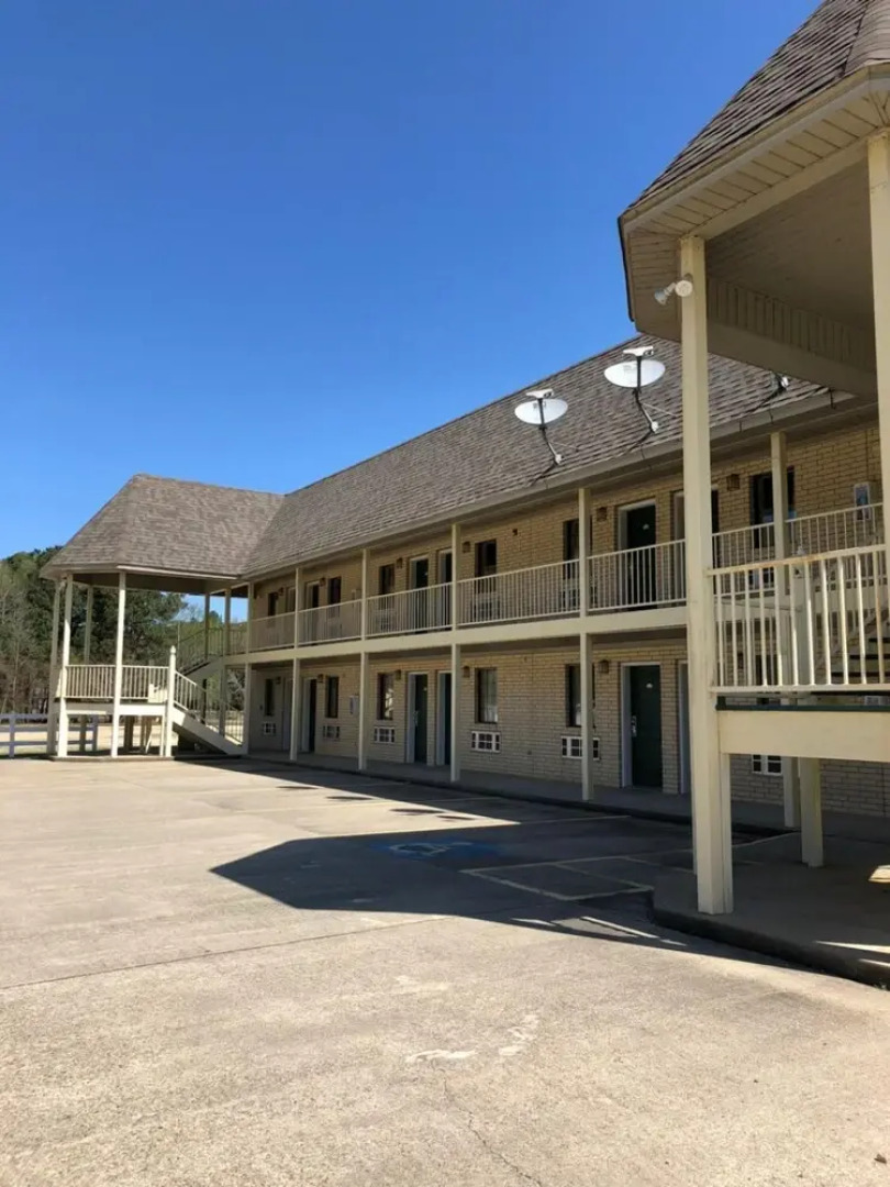 Riverwood Inn of Glenwood