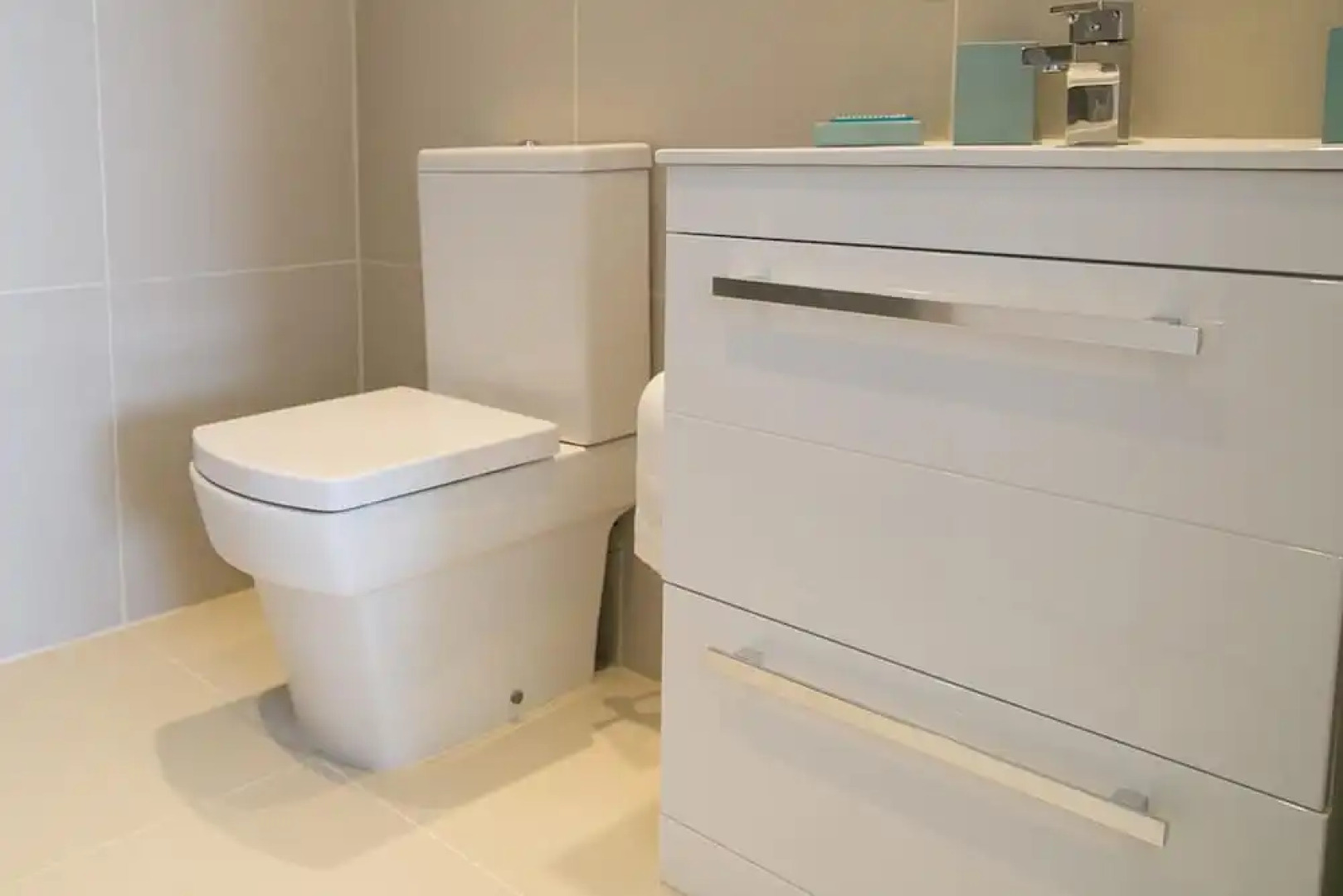 Immaculate 2 Bed Apartment on The Lizard Cornwall