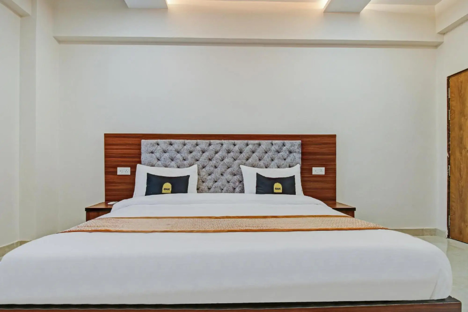 Townhouse OAK VS Shivanya