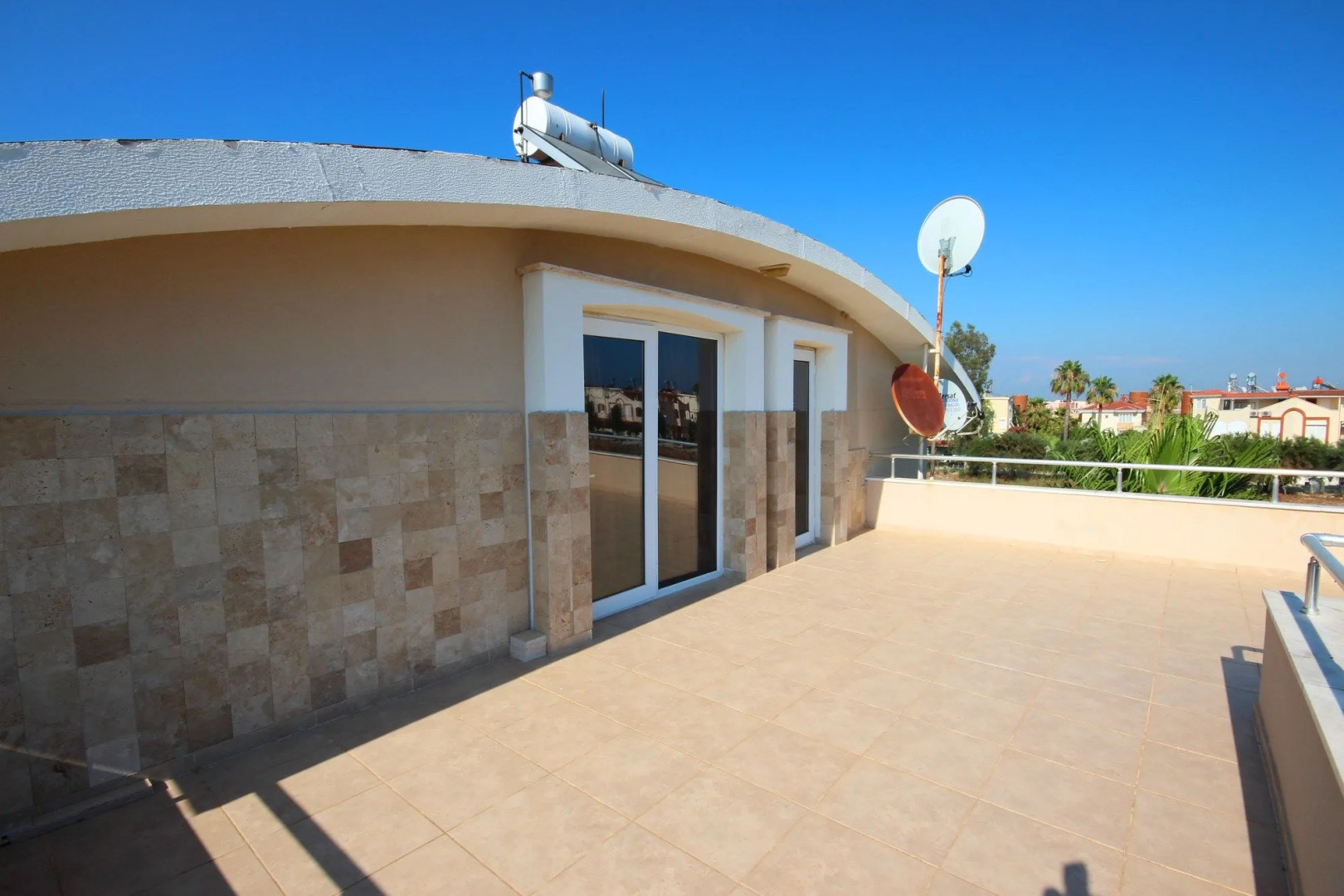 Paradise Town Villa ART