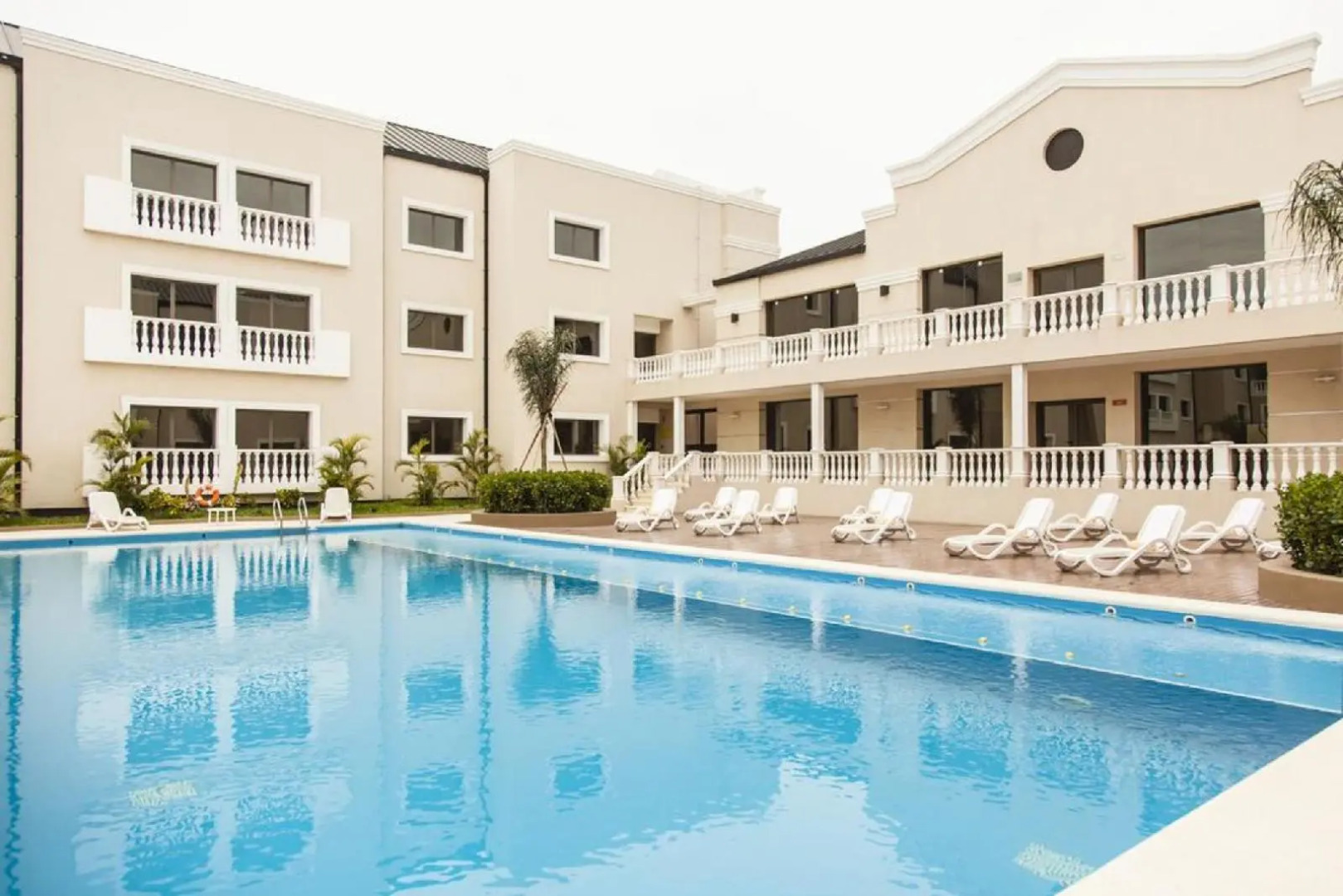 Howard Johnson Hotel & Casino