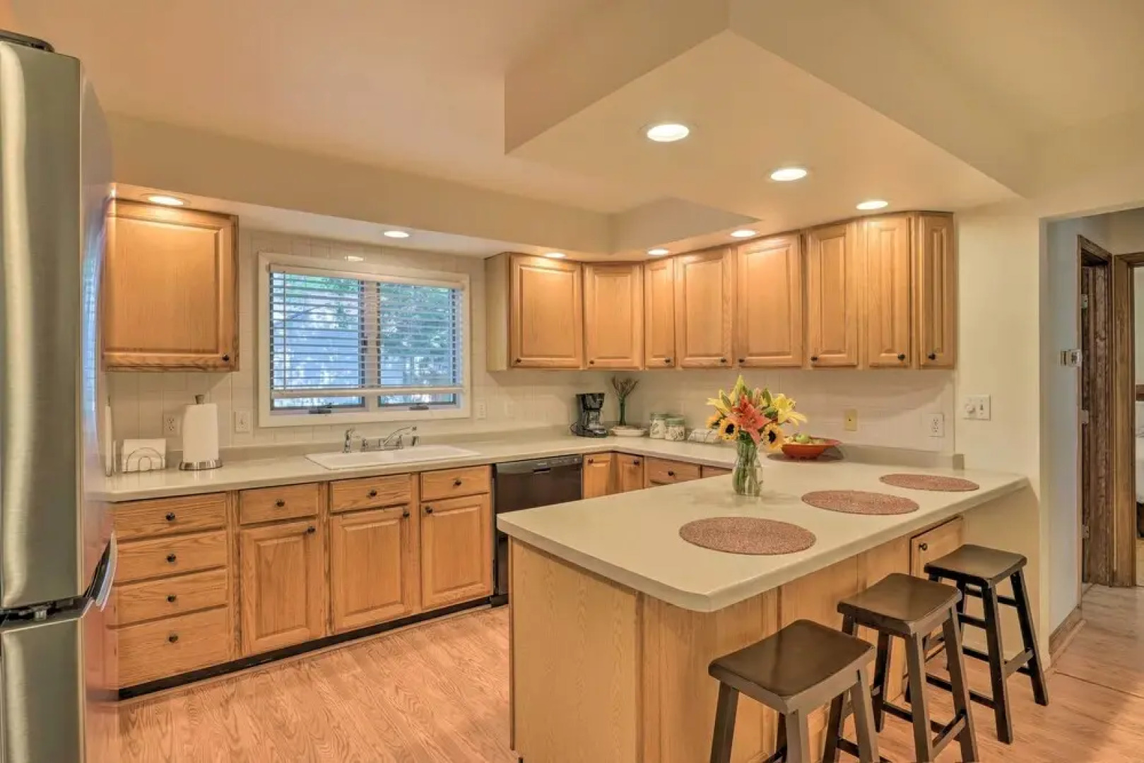 Pet-friendly Whitefish Bay Getaway w/ Large Yard!