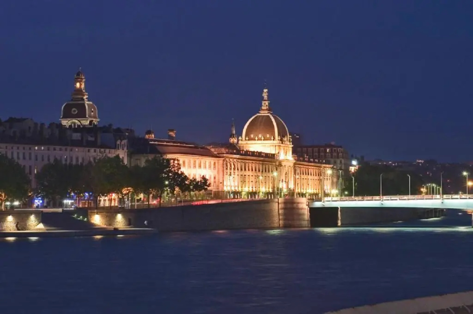 ibis Lyon Caluire Cité Internationale