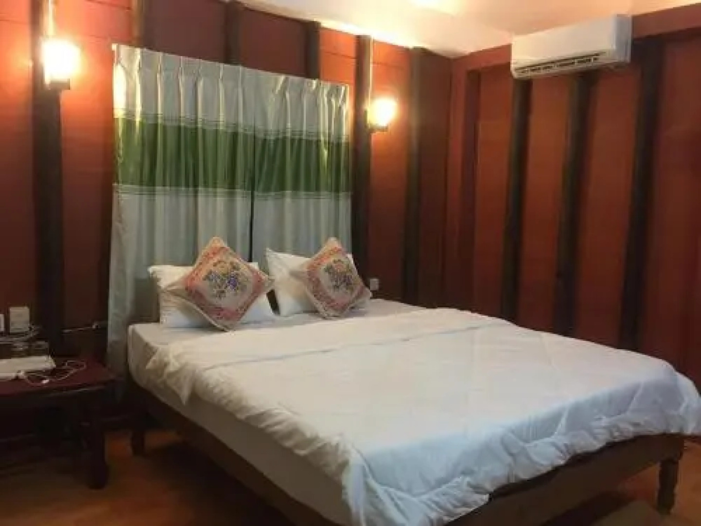 Ryta Beach Bungalow & Resort