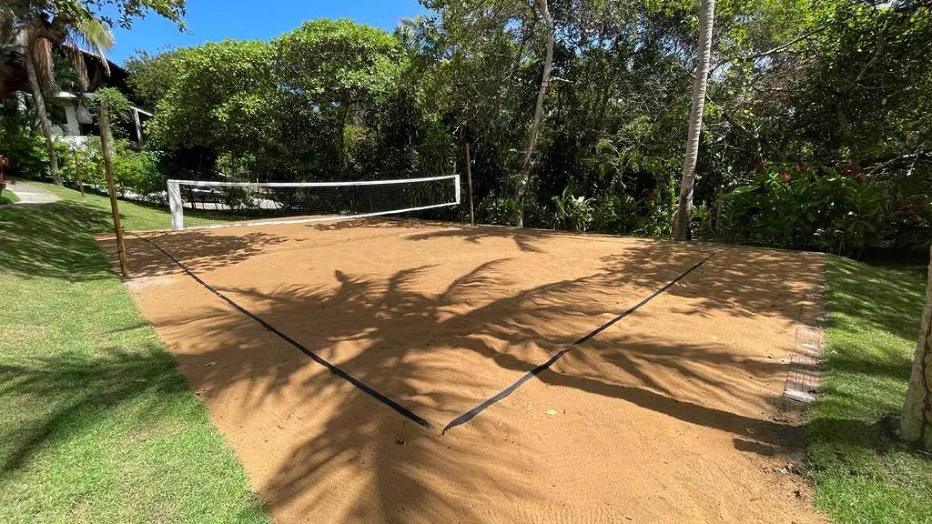 Madeiro Beach Hotel And Resort