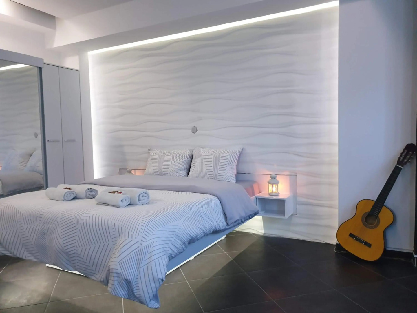 Sky Apartments Special