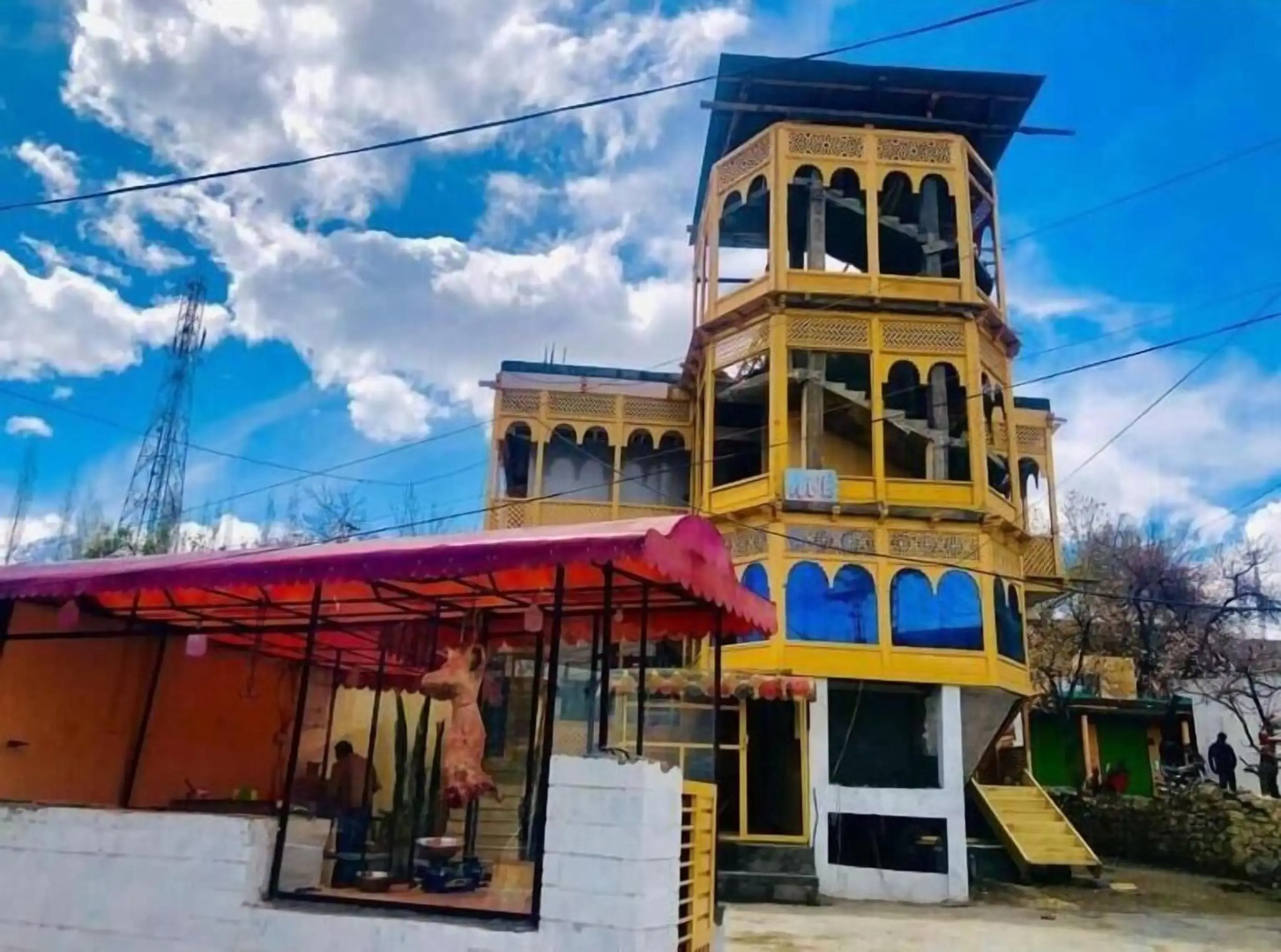 Mondoq Fort Hotel Skardu