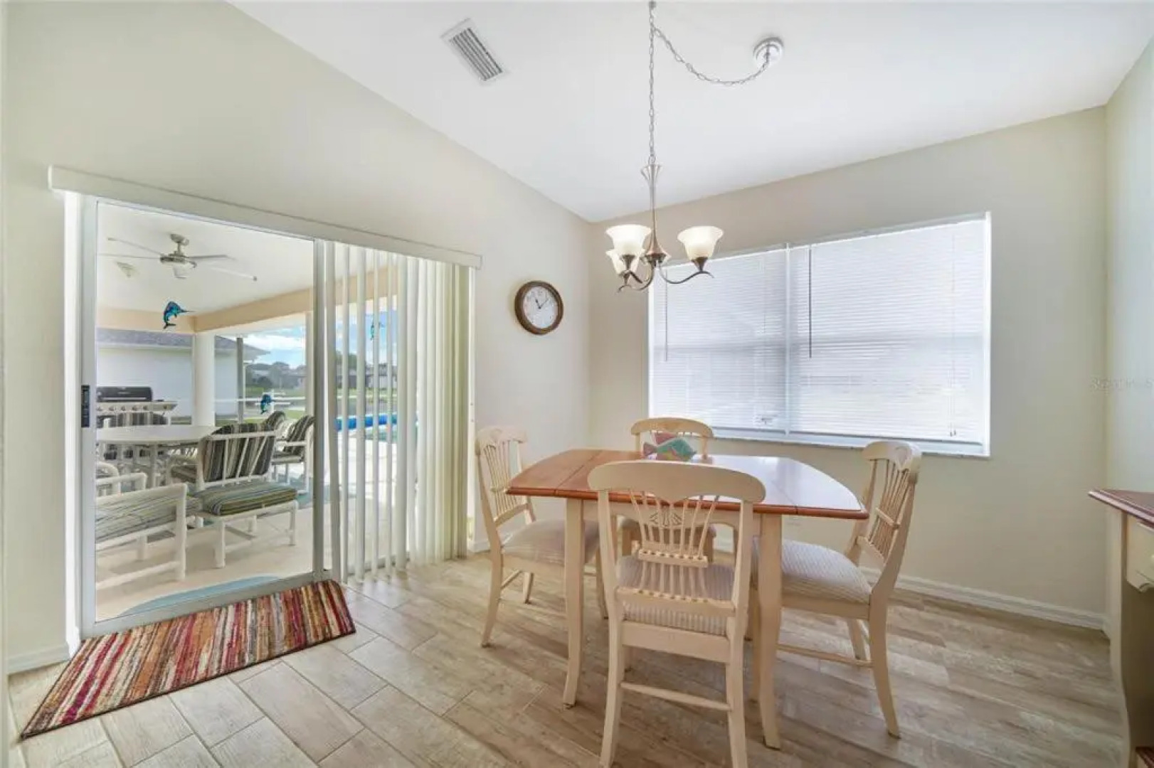 Bella Vista - Private Villa with heated pool - sleeps 6