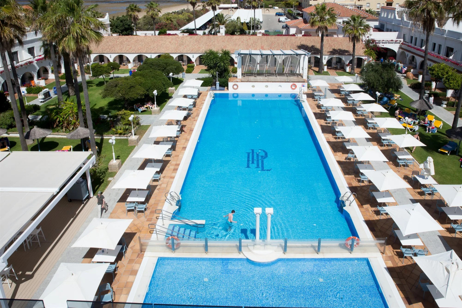 Playa De La Luz Hotel