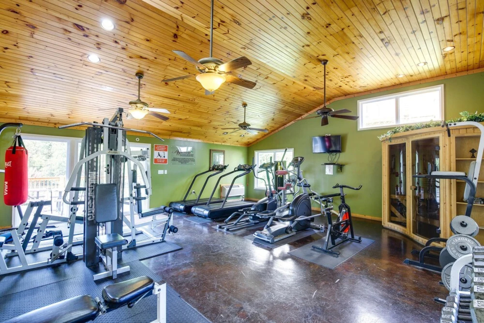 Sevierville Vacation Rental: 6 Mi to Dollywood!