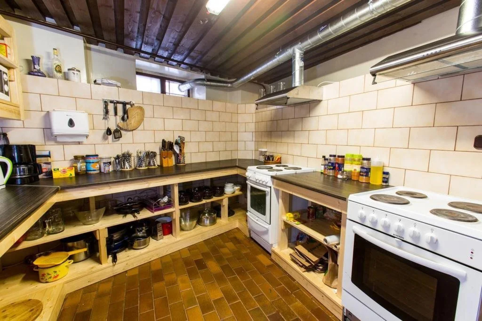 Tallinn Old Town Hostel - Alur