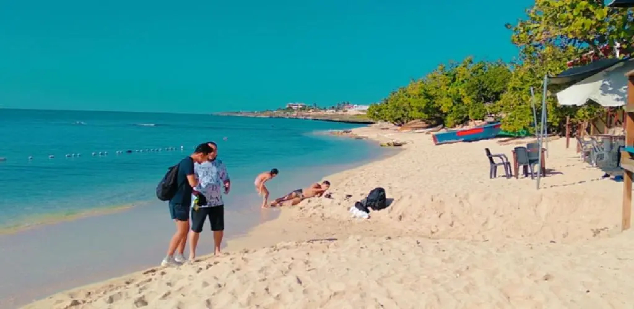 Hermoso departamento 2 con piscina cerca de la playa