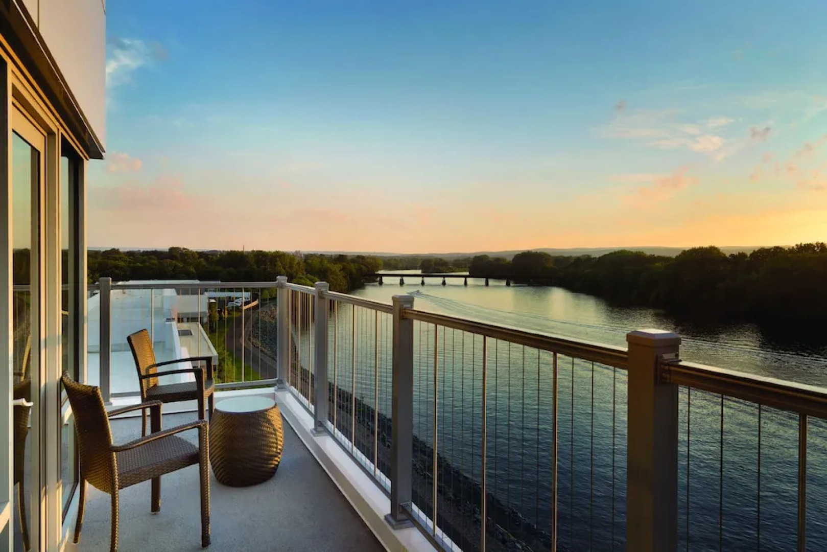 The Landing Hotel at Rivers Casino & Resort