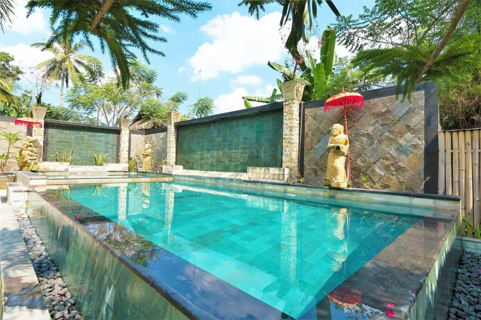 ZEN Rooms Lombok Raya Senggigi