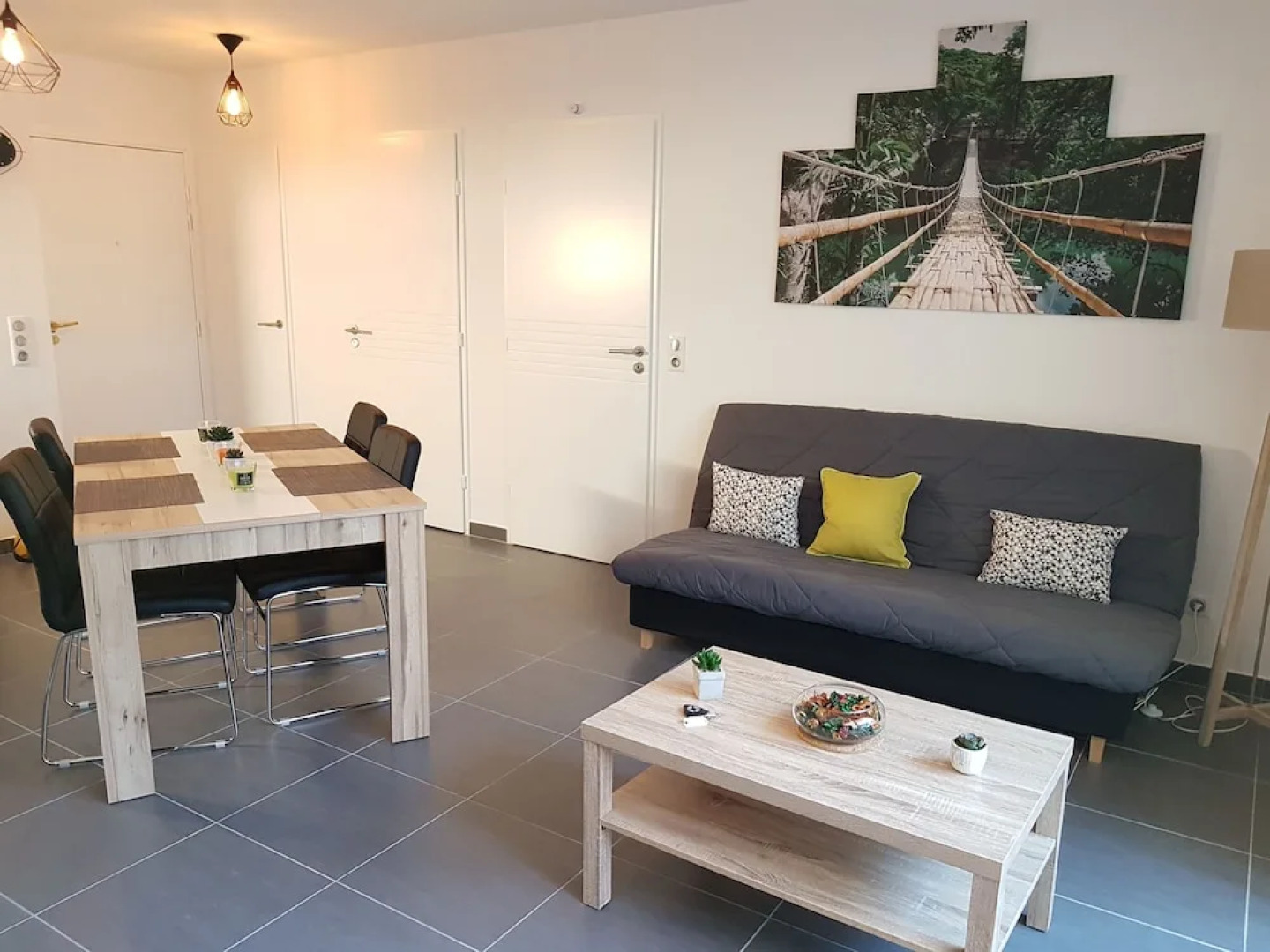 Appartement Neuf Stylé Proche Gare Sud