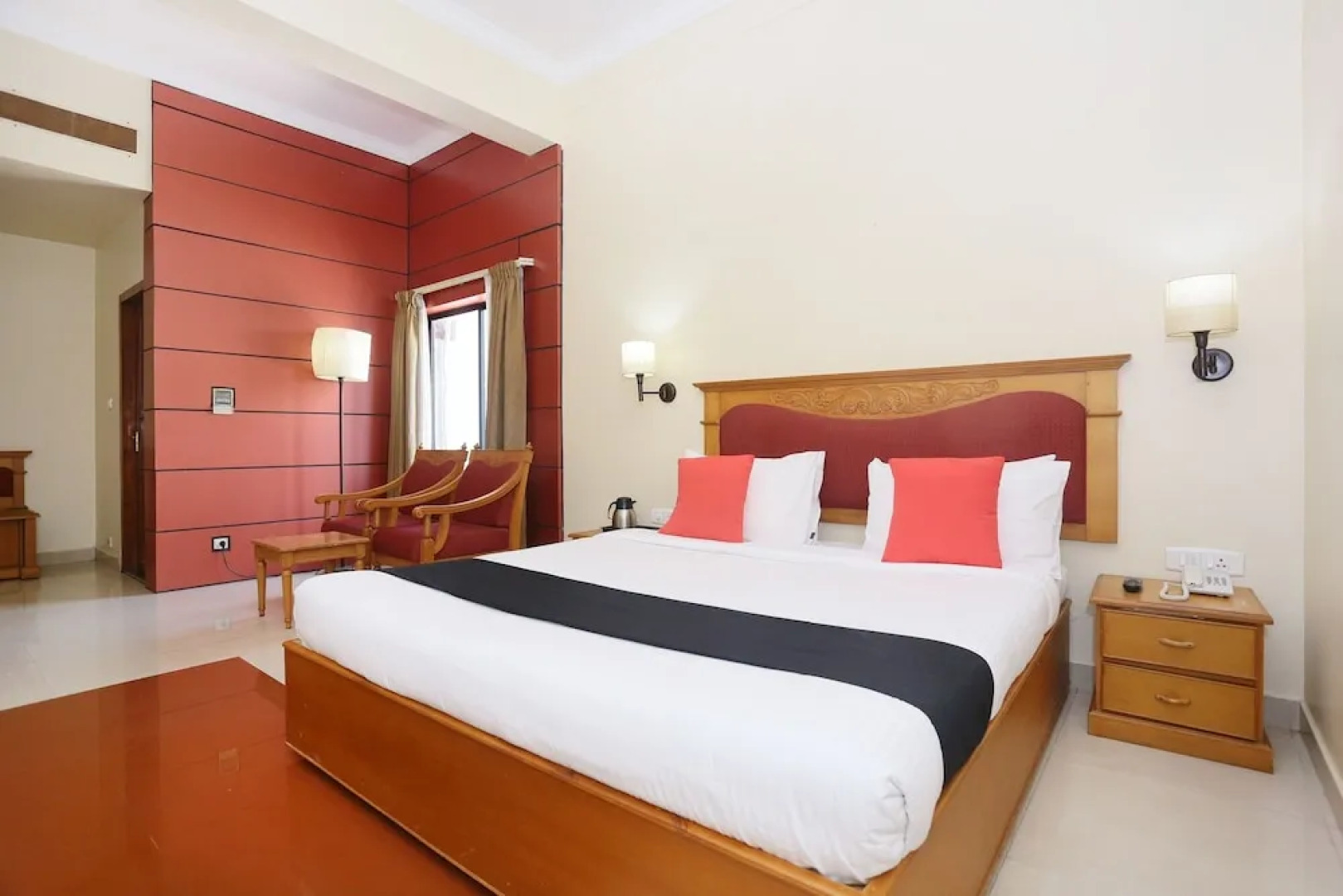 Capital O 45944 Club 7