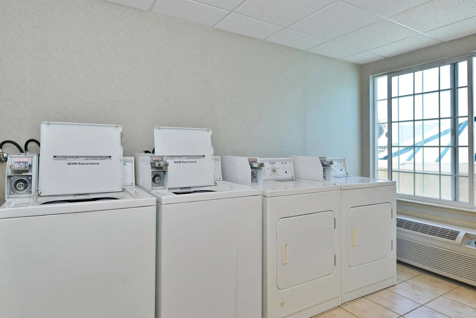 Best Western Airport Inn & Suites