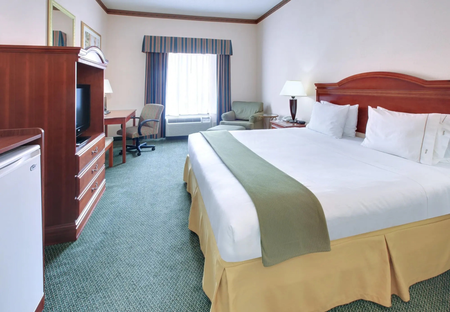 Holiday Inn Express Hotel & Suites Cleveland by IHG