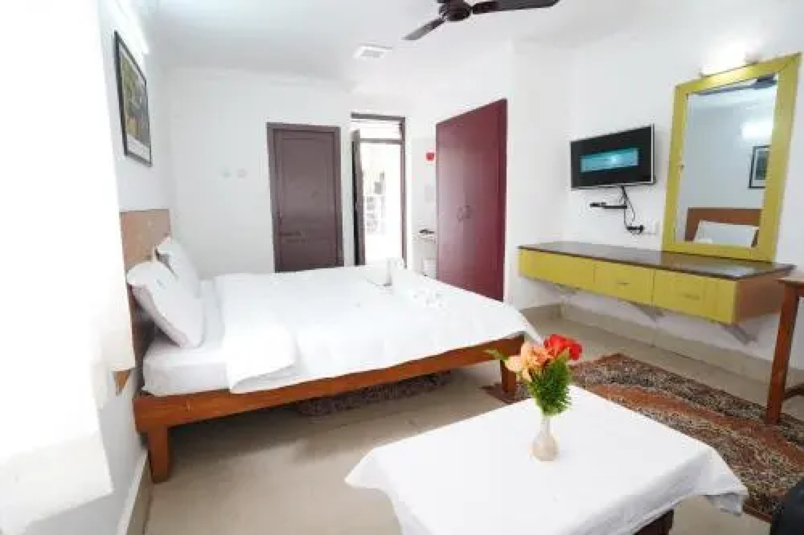 Hotel Tamilnadu - Yercaud