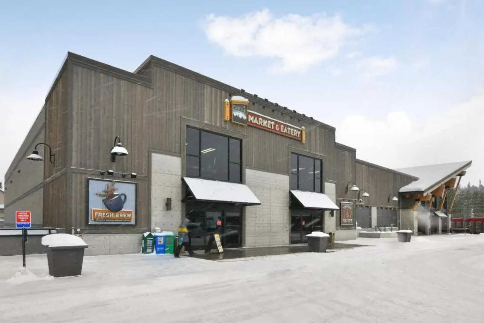 New Luxury Loft #103 Near Resort Huge Hot Tub & Views - FREE Activities & Equipment Rentals Daily