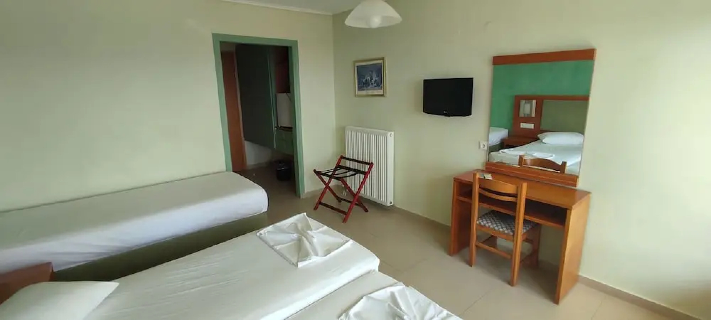 Silver Bay Hotel & Bungalows