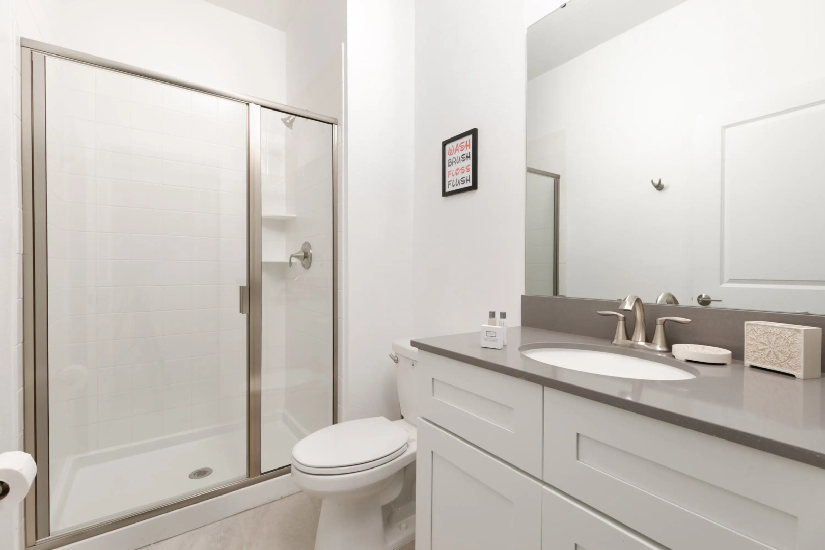 Chic townhouse with private pool near Disney