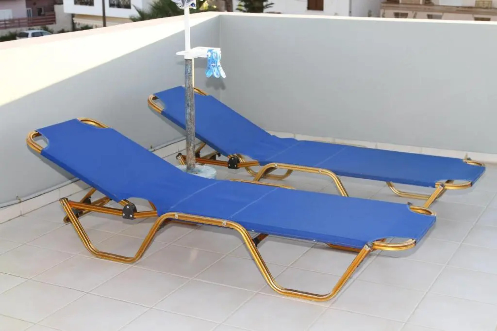 Sunny Villa by the beach Gournes