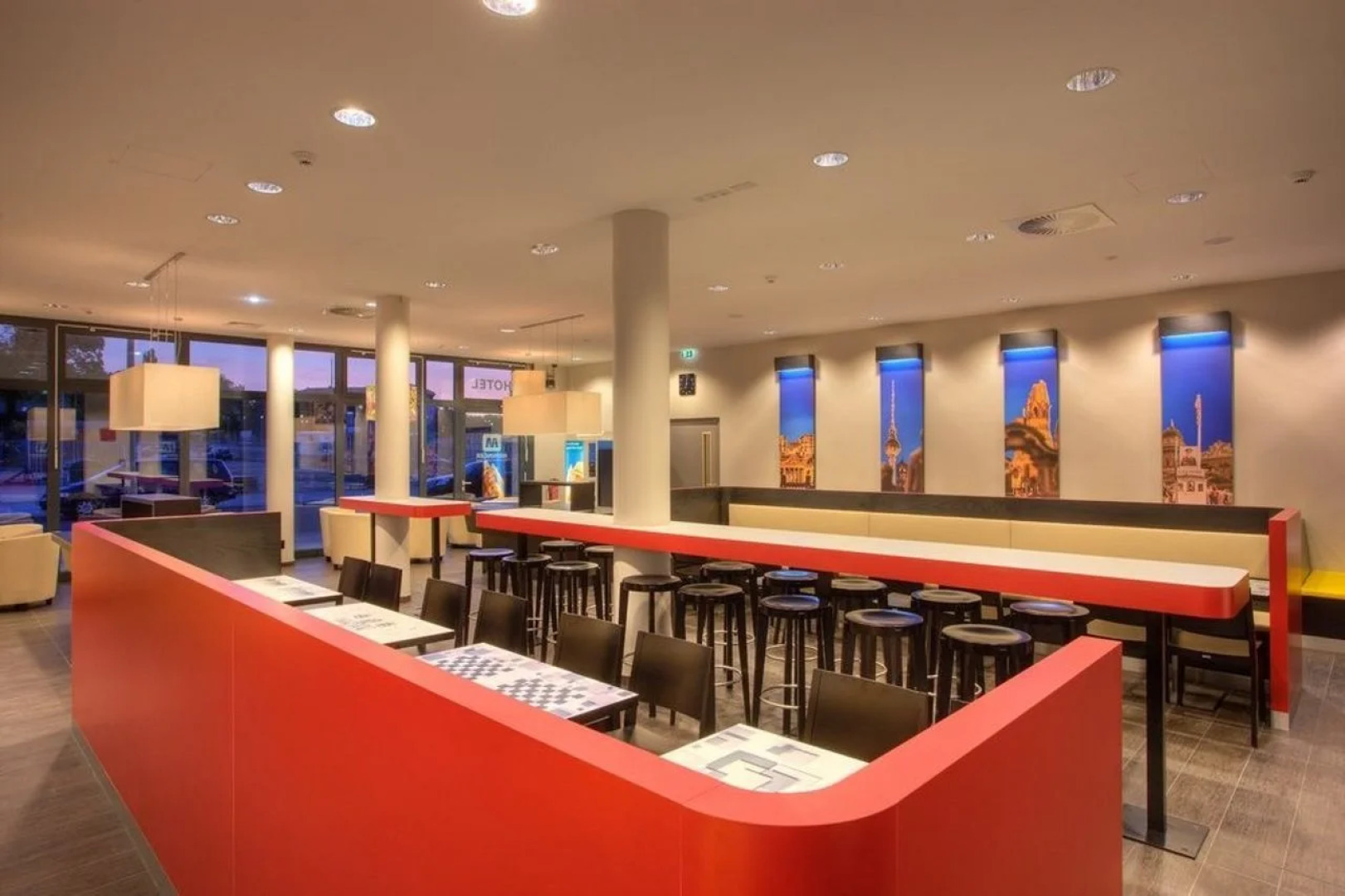 Meininger Hotel Berlin Hauptbahnhof