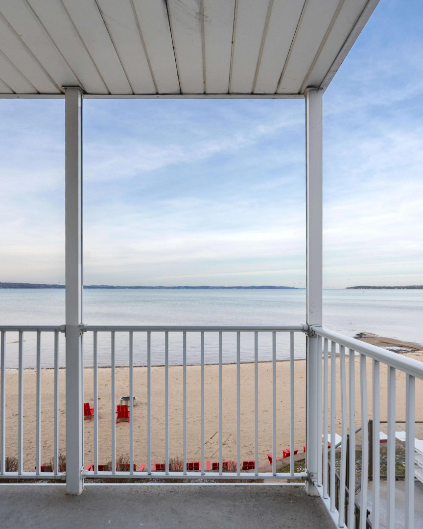 Cherry Tree Inn & Suites