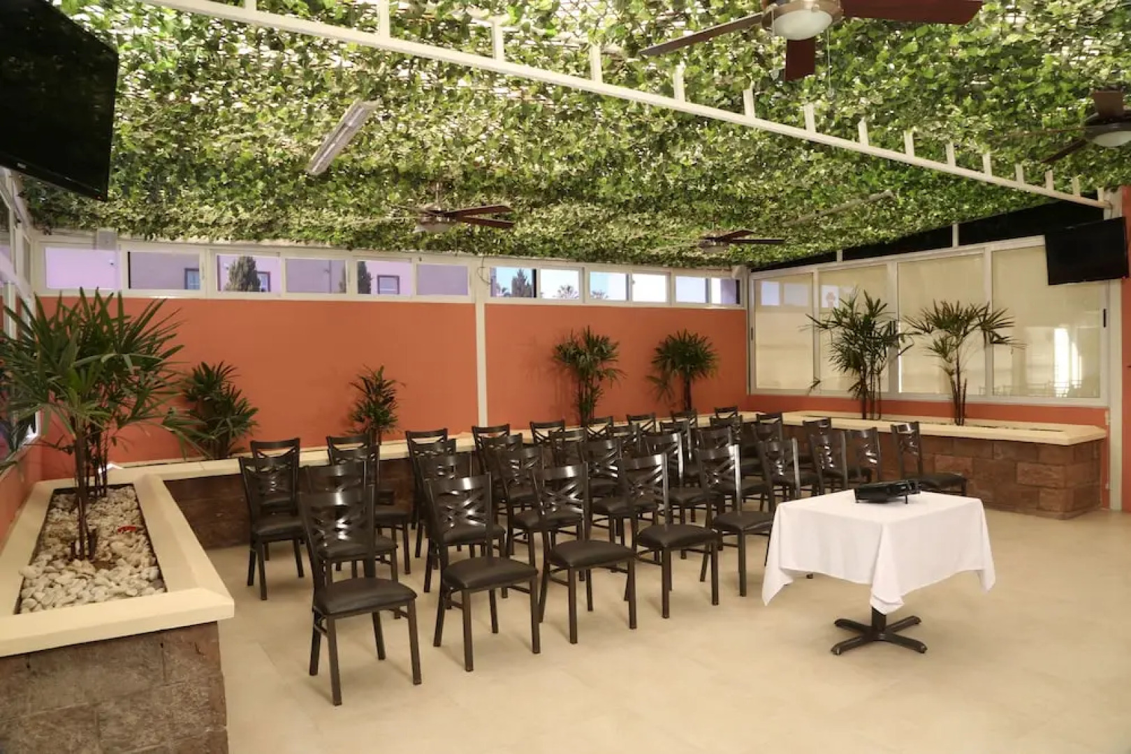 Copper Canyon Boutique Hotel