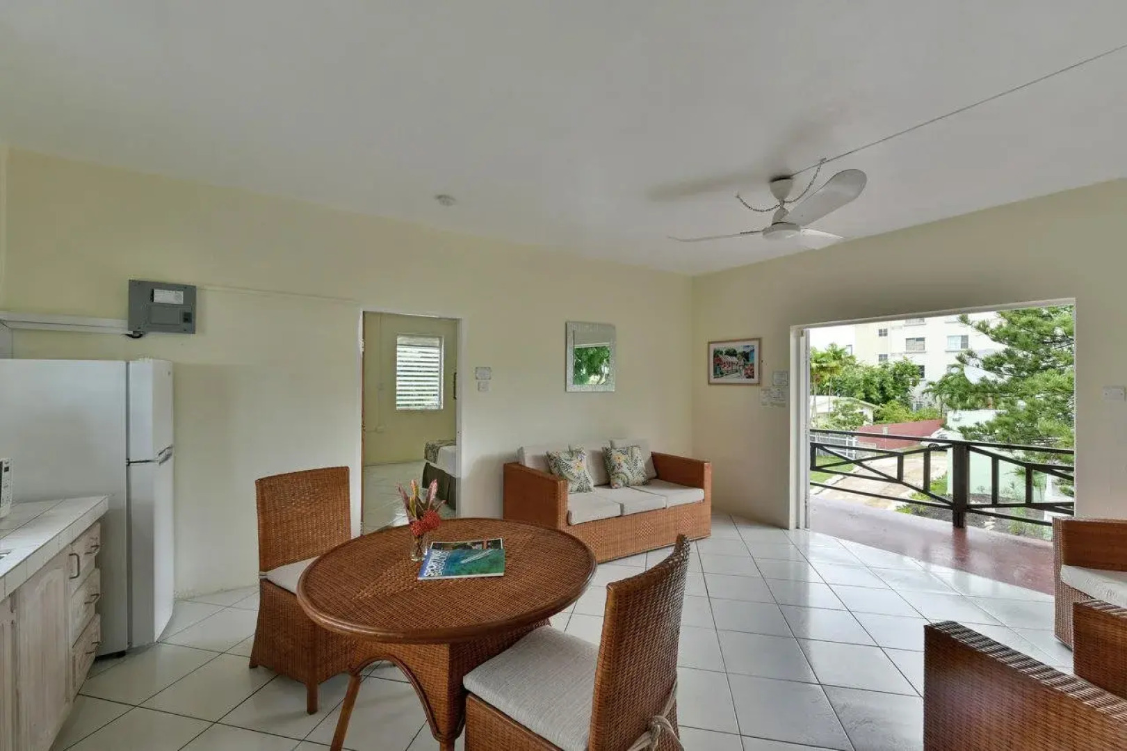 Coconut Court Beach Hotel