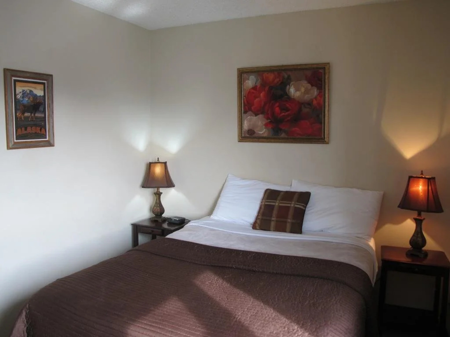 Duke's 8th Avenue Hotel