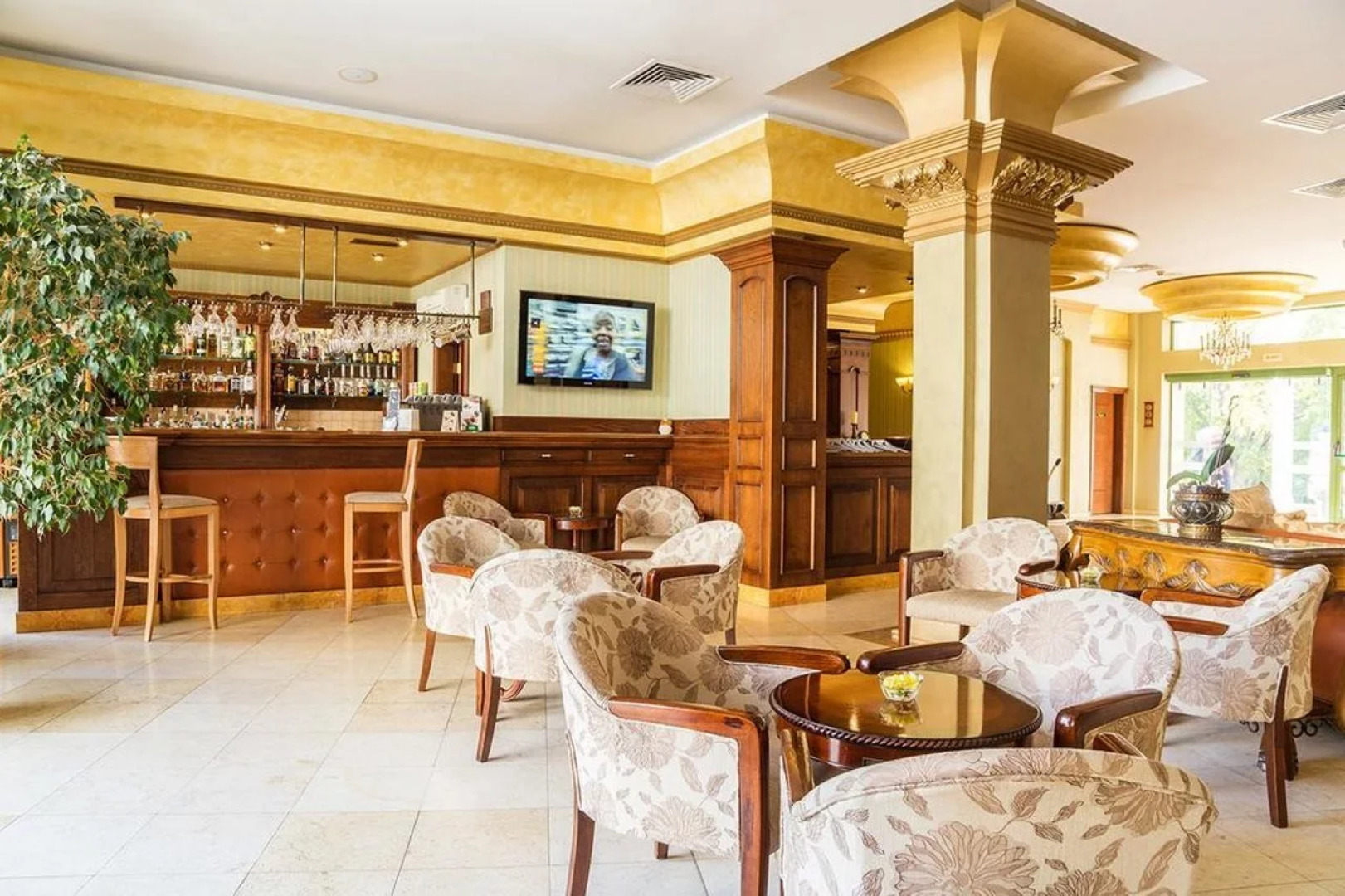 Hotel Romance & Family Suites