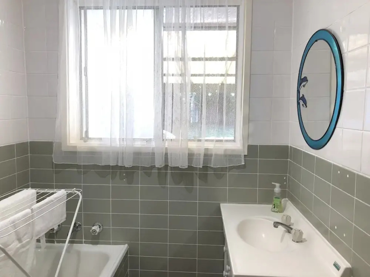 Canberra Entire House 3 Bedroom