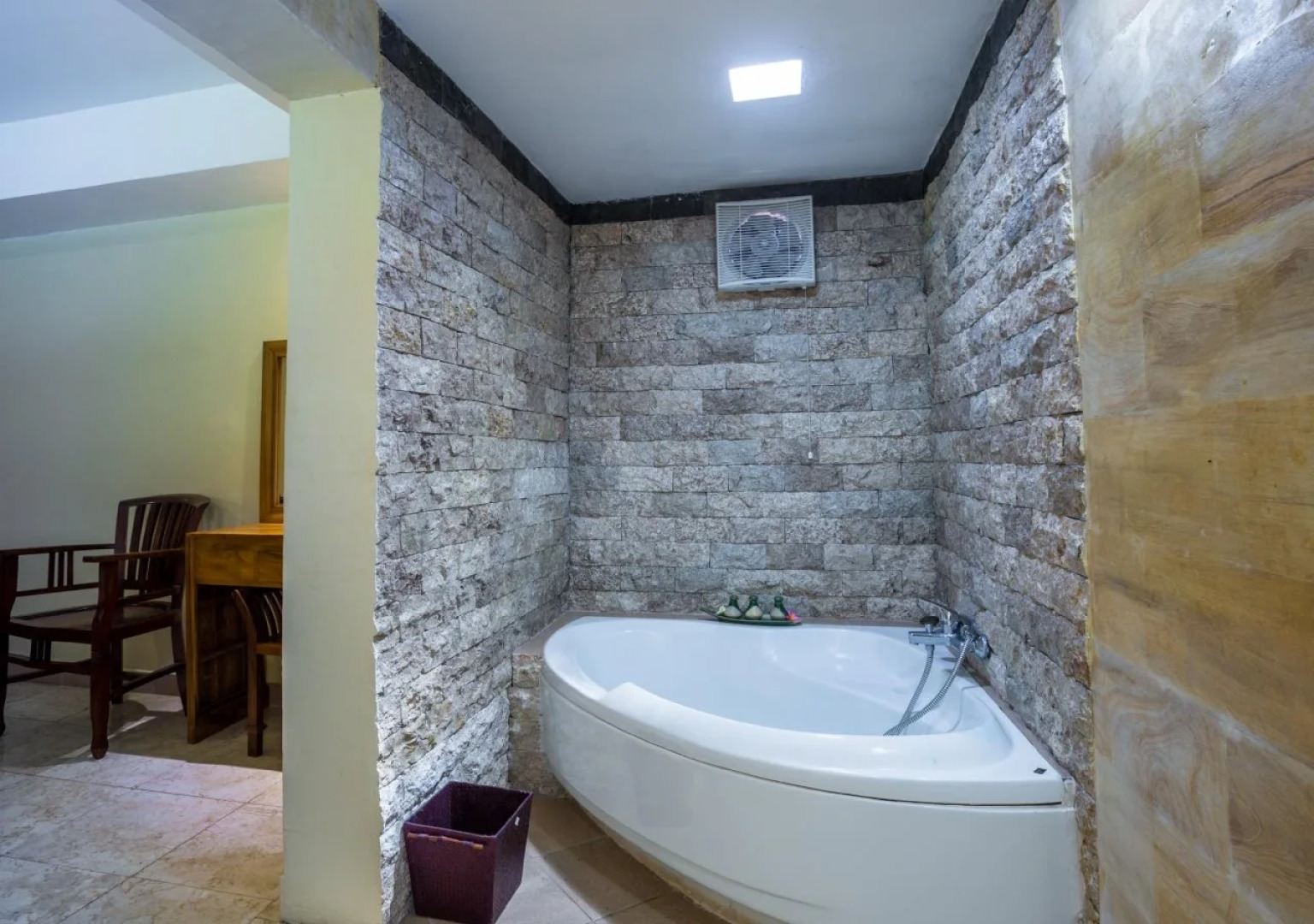 Santi Mandala Villa & Spa