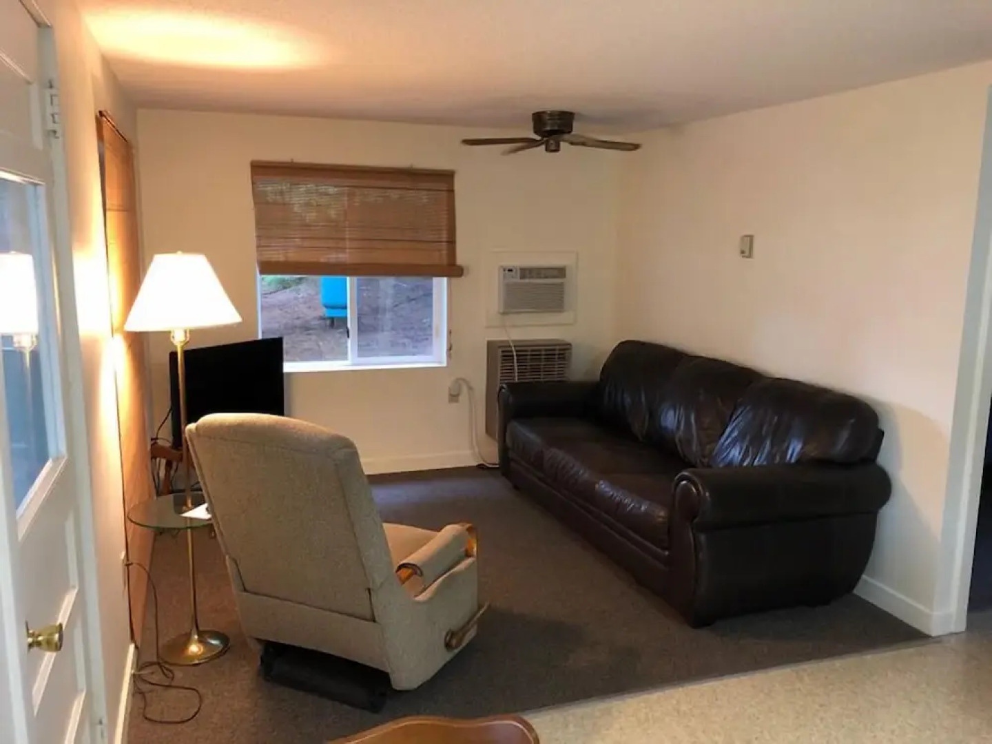 West Winds Motel & Cottages