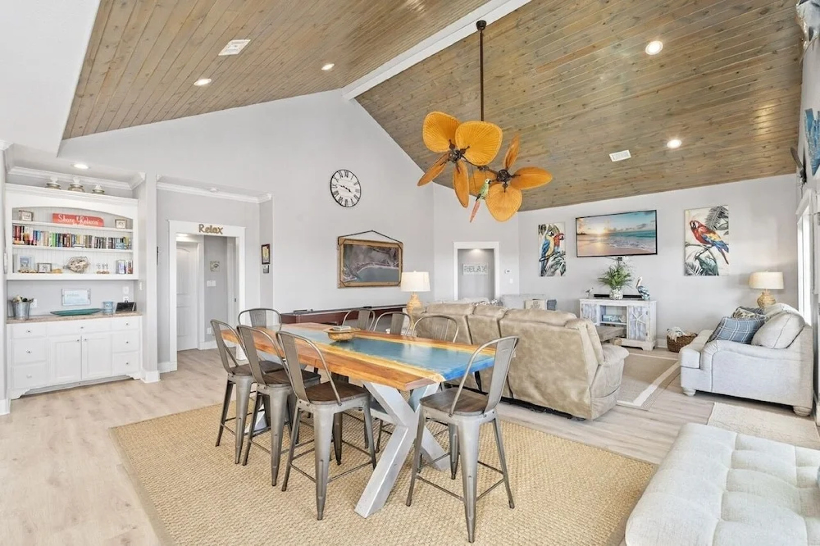 Shore Relaxin' 4 Bedroom Home by RedAwning