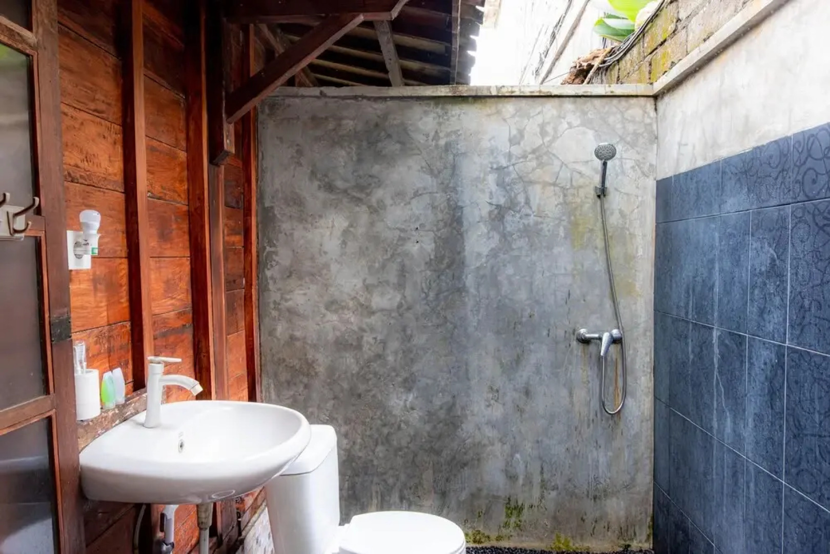 Natural View Sidemen Villa & Cottages