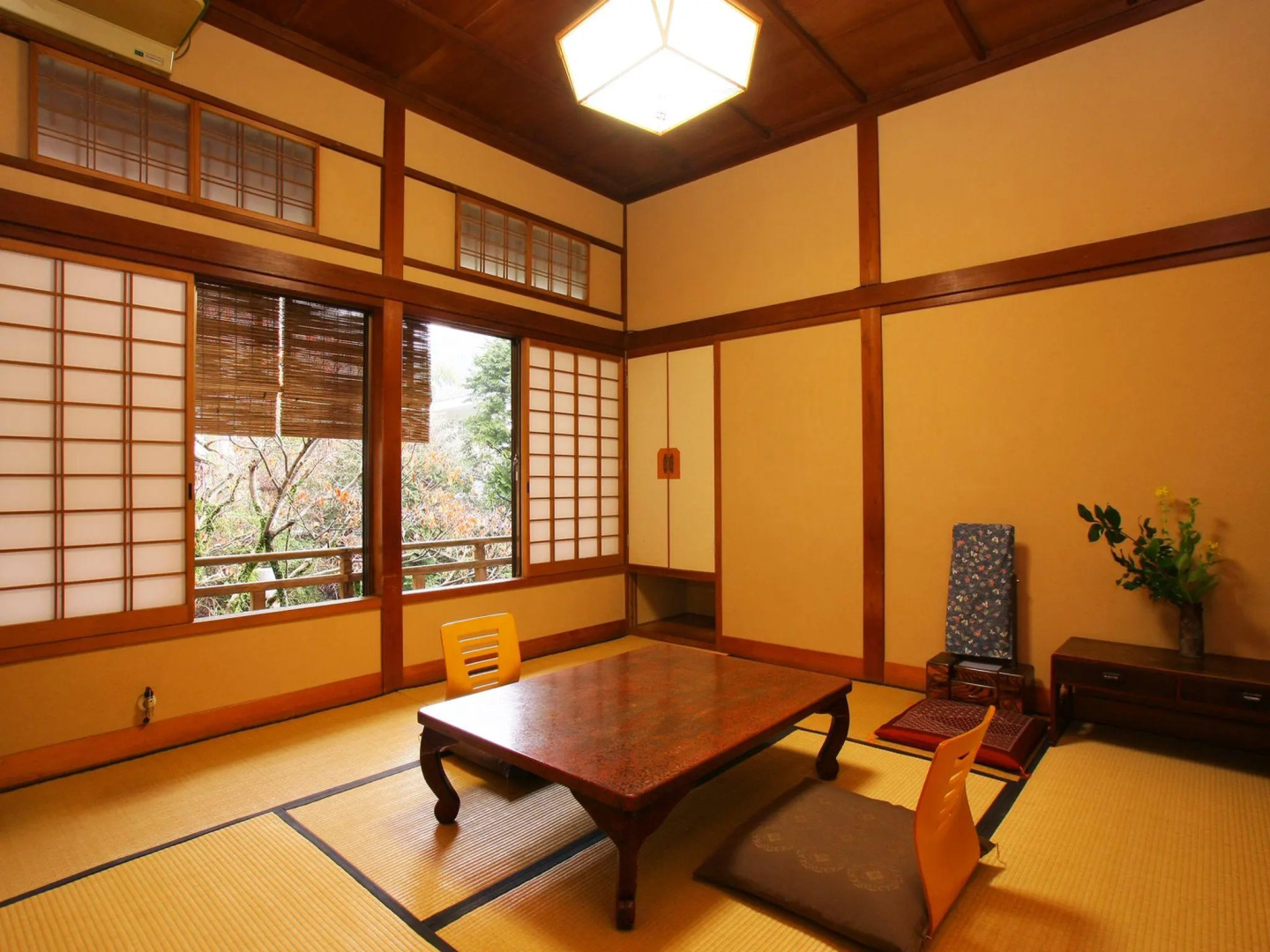 Gensen Uenoya Hot Spring Ryokan