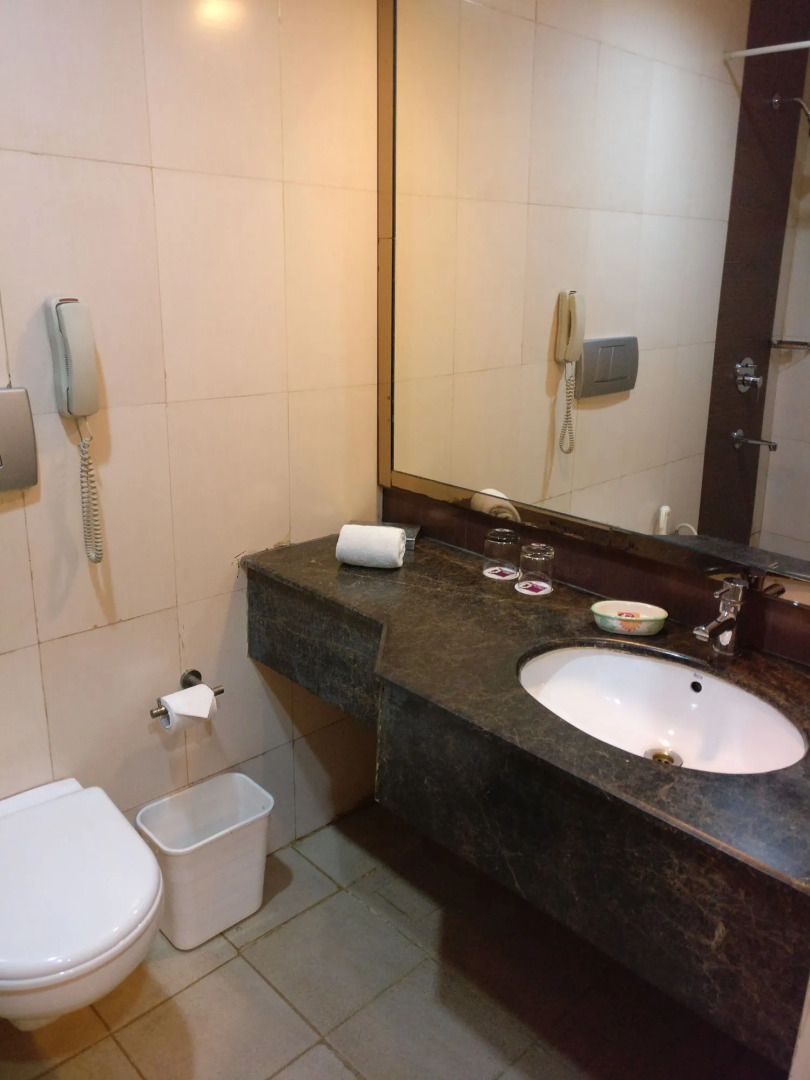 Clarks Inn Suites Delhi/NCR