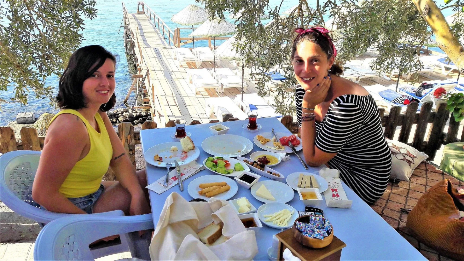 Assos Nazan Motel Restoran Beach