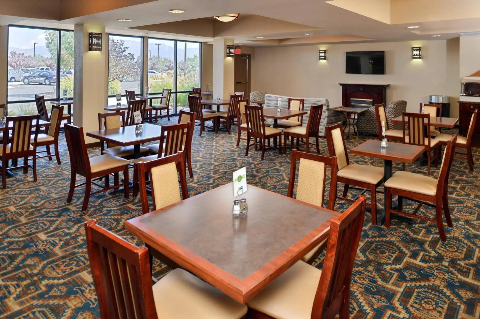 Holiday Inn Express & Suites Albuquerque Historic Old Town by IHG