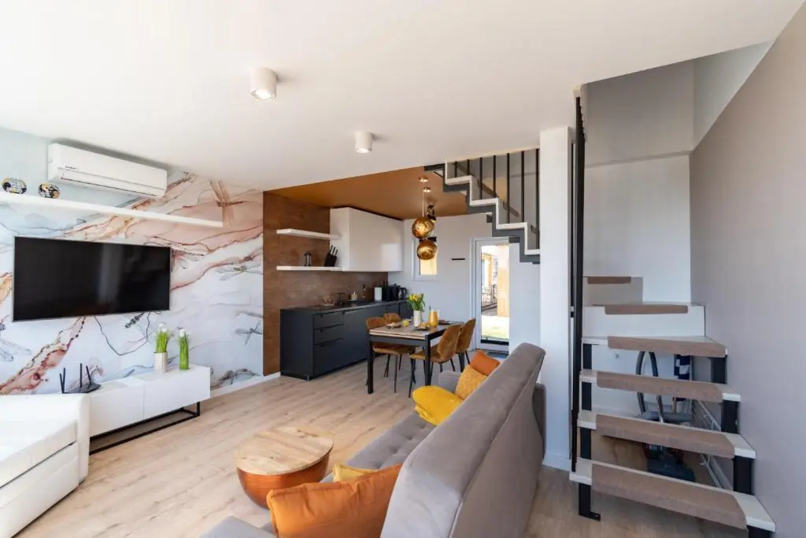 Domki - Bursztynova 13