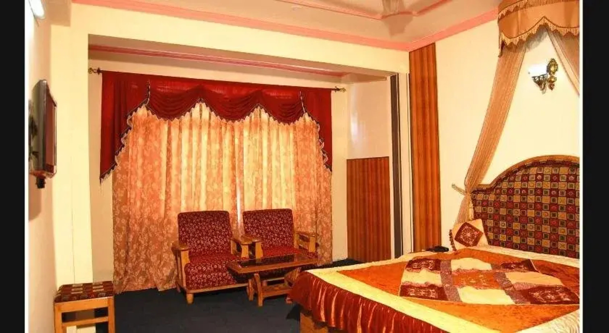 Hotel Naveen