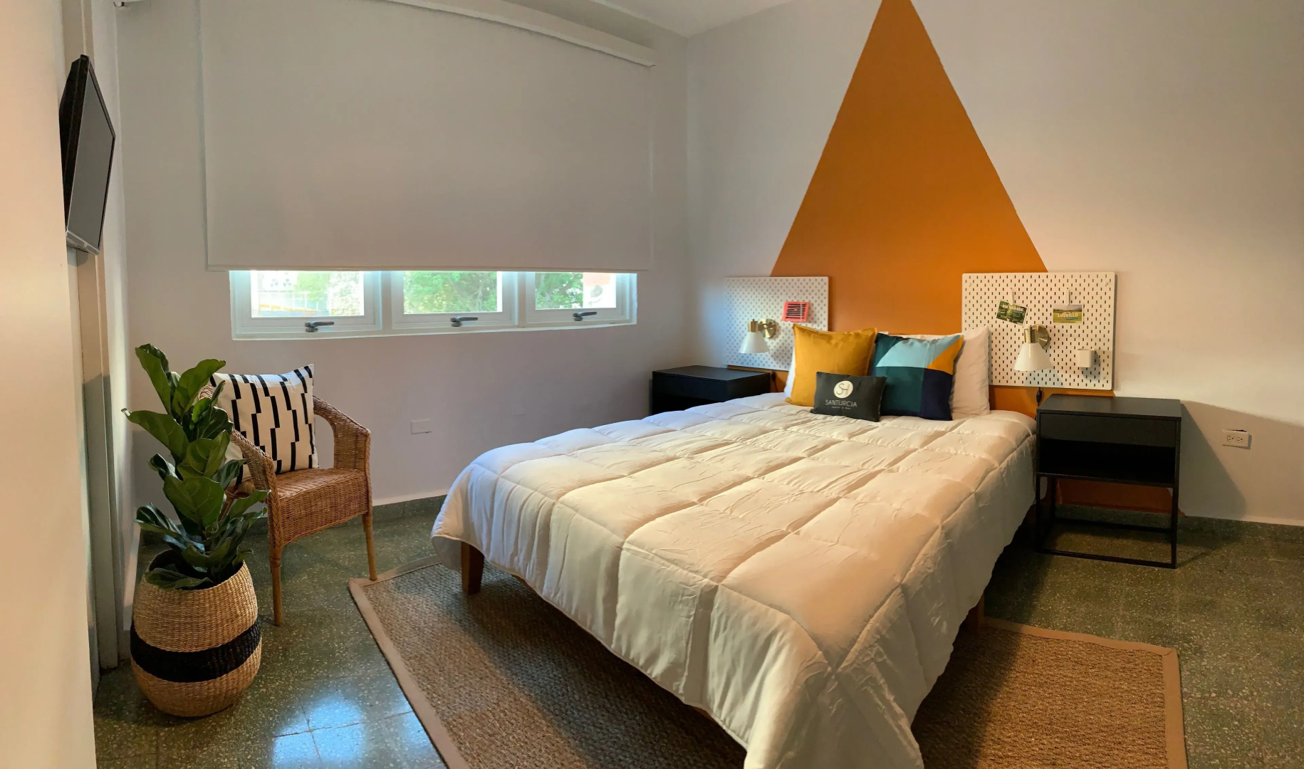 Santurcia Hostel & Bar