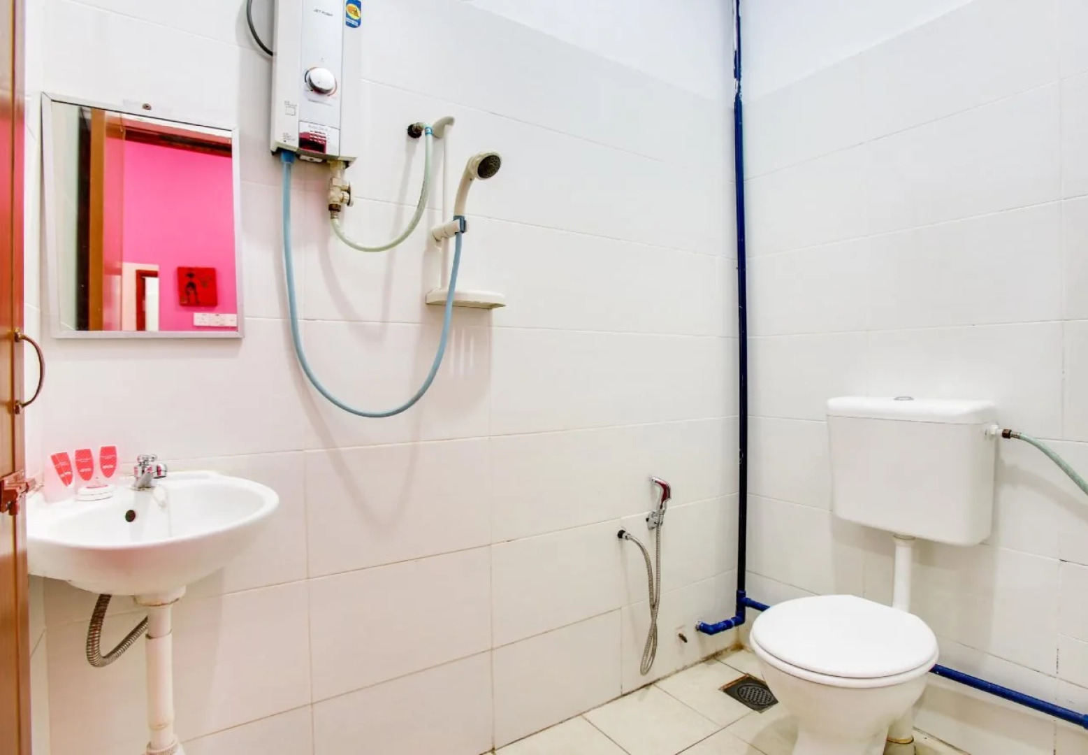 OYO 89441 The Melawati Hotel